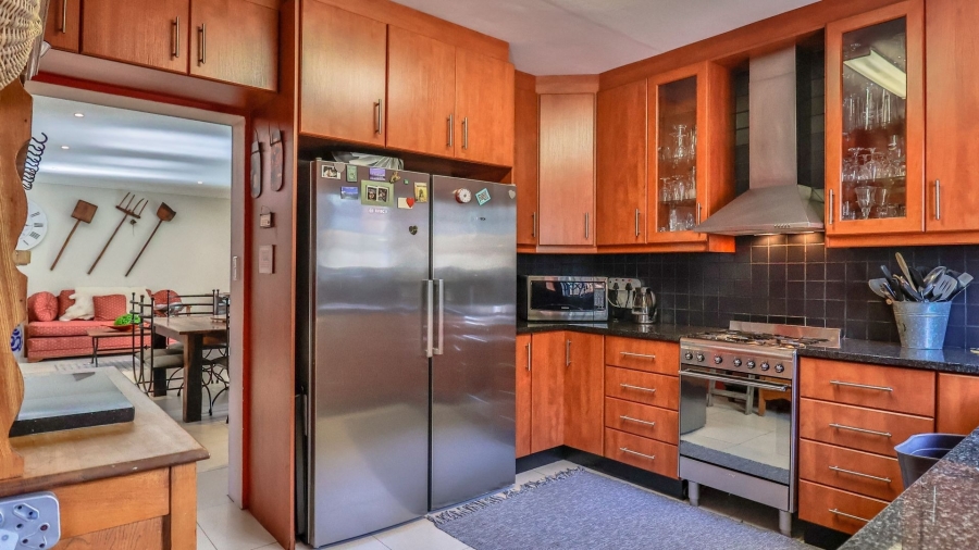 6 Bedroom Property for Sale in Franskraal Western Cape